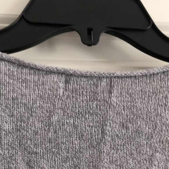 Beautiful Sweater. - Picture 7 of 8